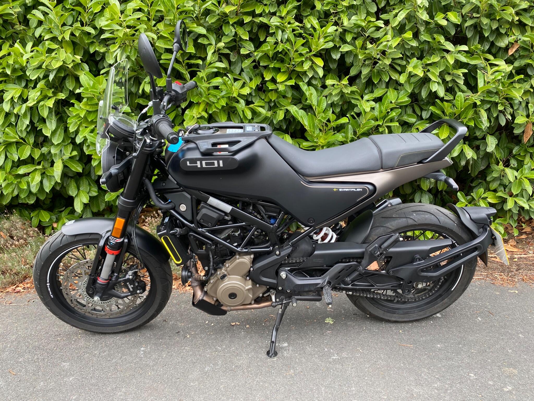 2022 72 Reg Husqvarna Svartpilen 401